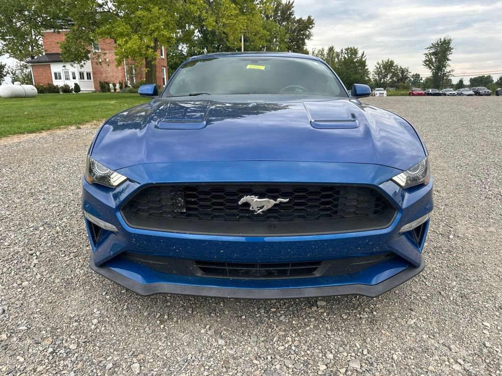 Used 2018 Ford Mustang Coupe RWD image 2