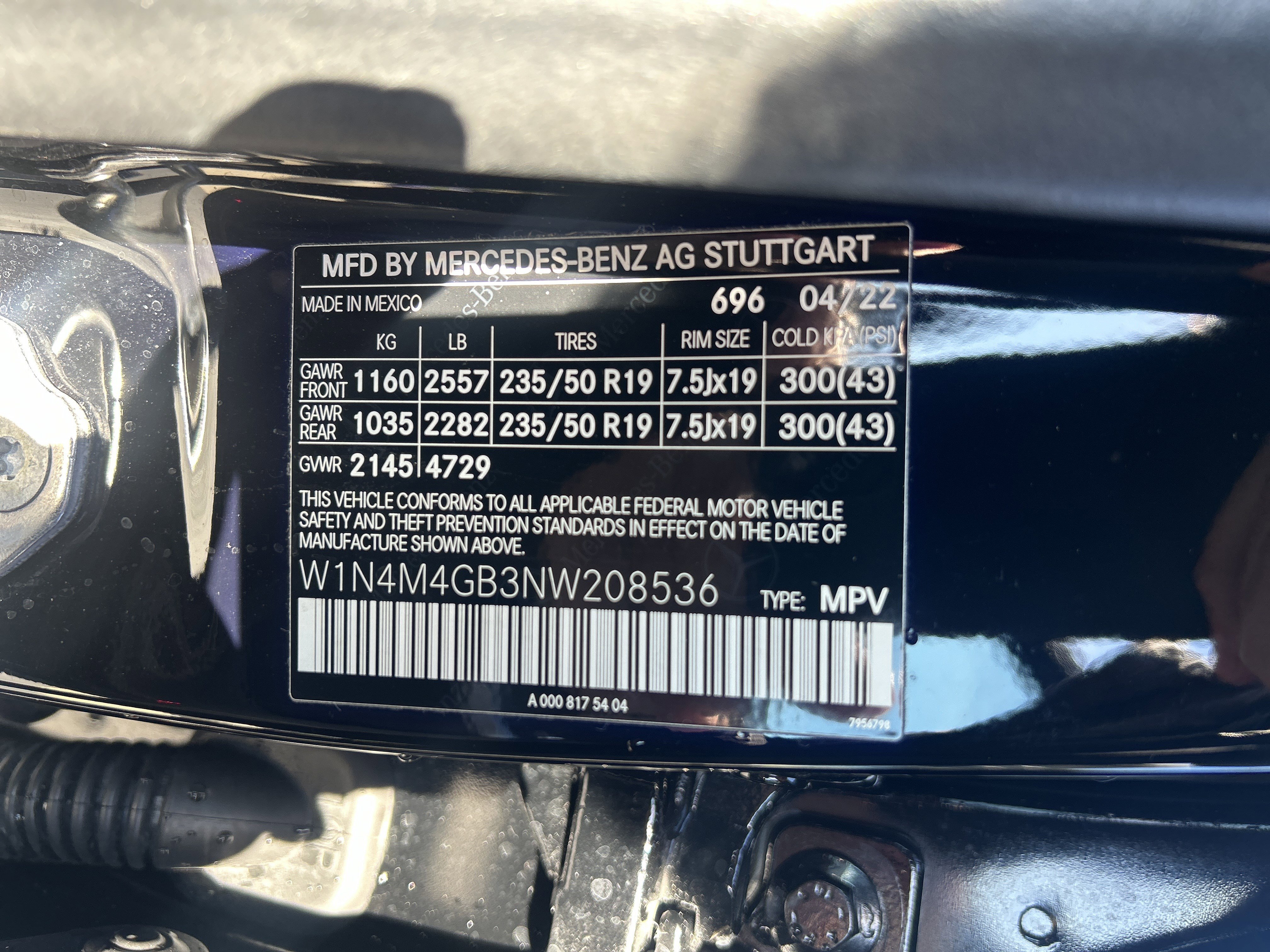 Used 2022 Mercedes-Benz GLB 250 w/ Premium Package Lite image 37