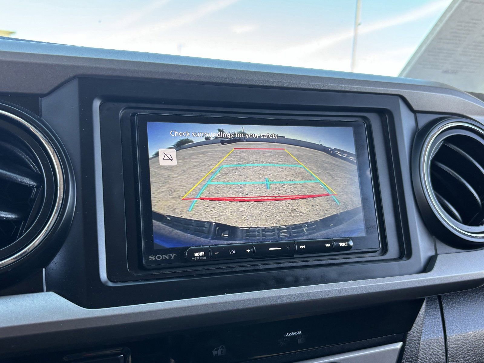 Used 2016 Toyota Tacoma SR5 w/ Towing Package RWD image 24