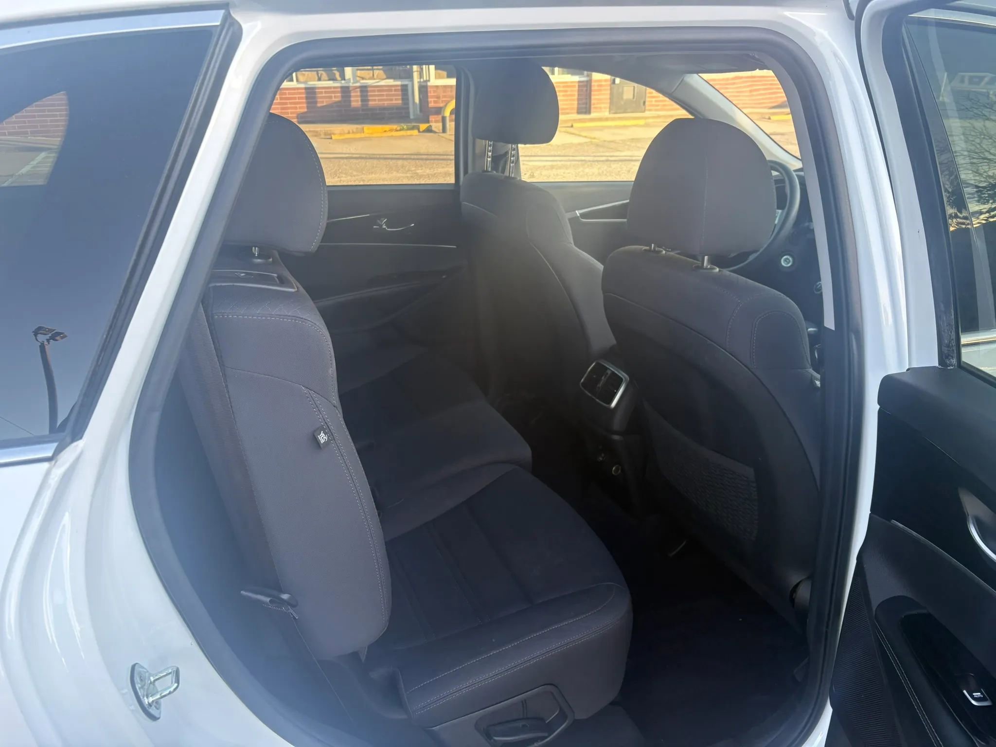 Used 2020 Kia Sorento FWD V6 image 7