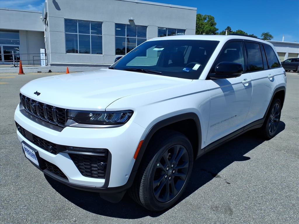 New 2026 Jeep Grand Cherokee Limited AWD/4WD image 8