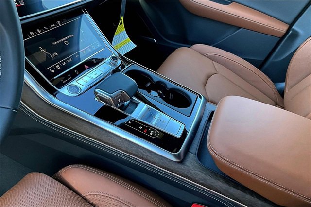 New 2025 Audi Q7 3.0T Prestige image 8