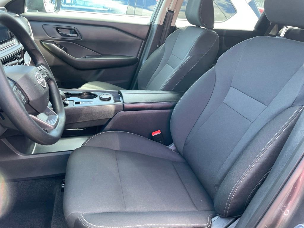 Certified 2026 Nissan Rogue S AWD/4WD image 4