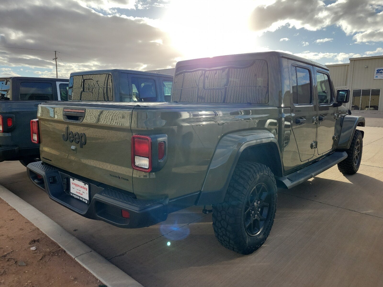 New 2026 Jeep Gladiator Sport AWD/4WD image 5