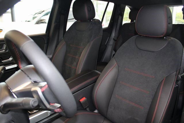 New 2024 Mercedes-Benz GLB 250 4MATIC image 10
