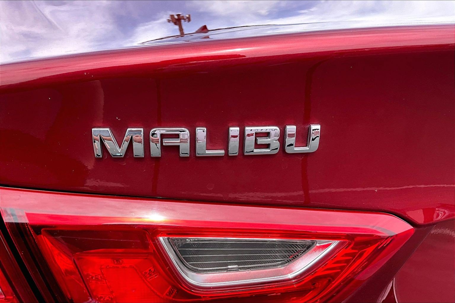Used 2018 Chevrolet Malibu LT w/ Leather Package FWD image 31