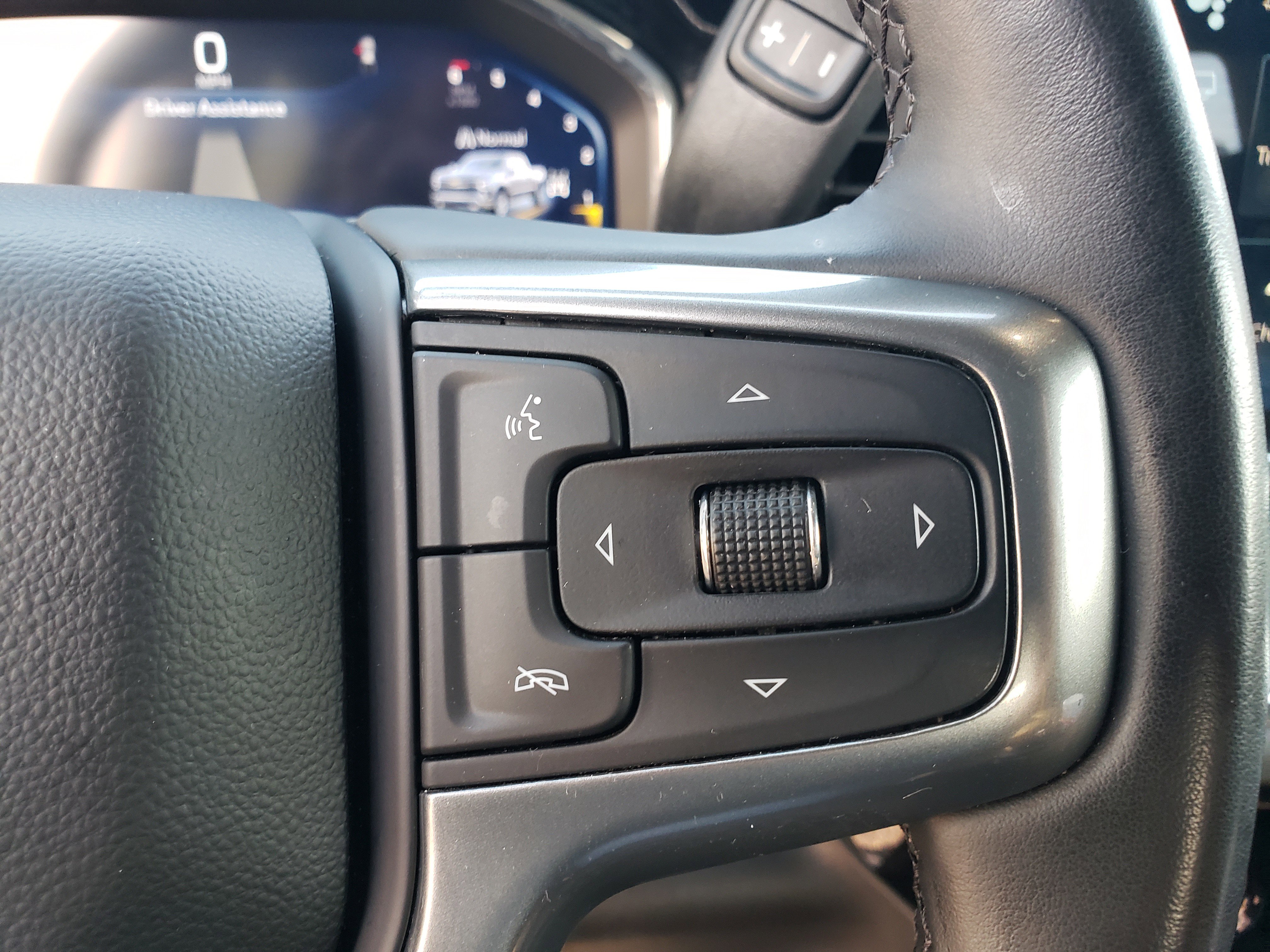 Used 2023 Chevrolet Silverado 1500 LT image 14