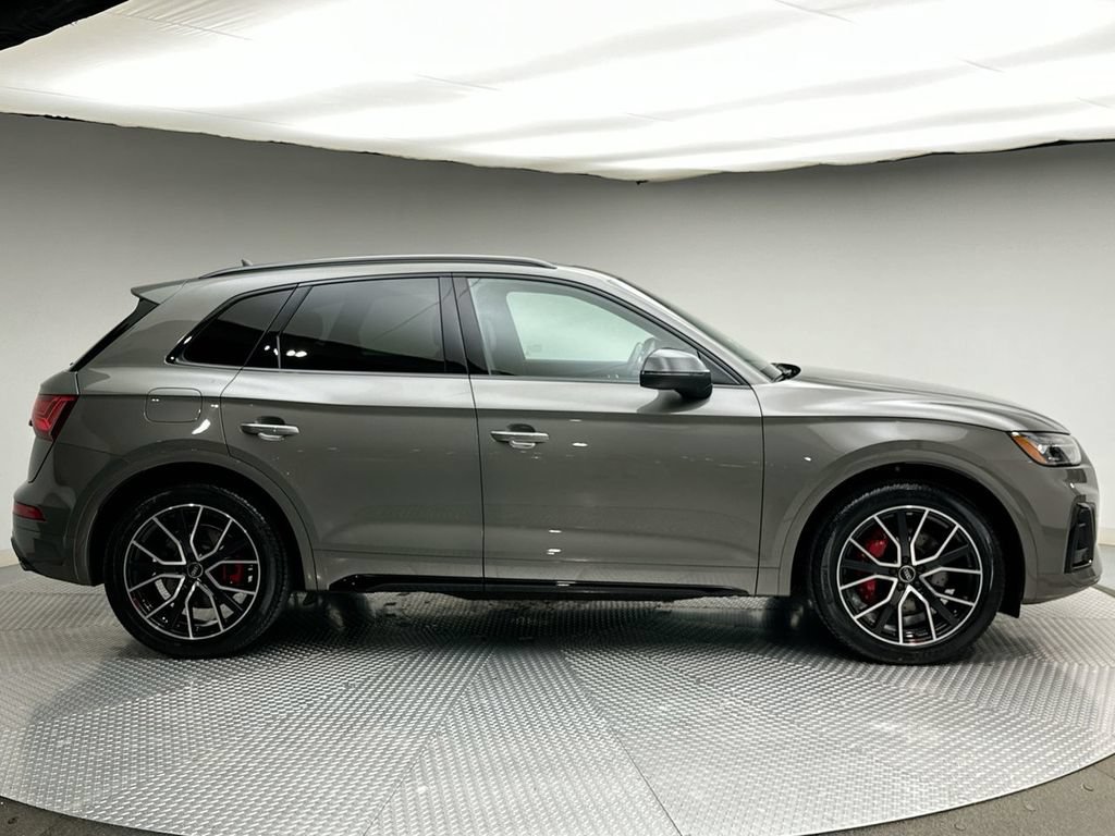 Used 2023 Audi SQ5 Premium Plus w/ Premium Plus Package AWD/4WD image 14