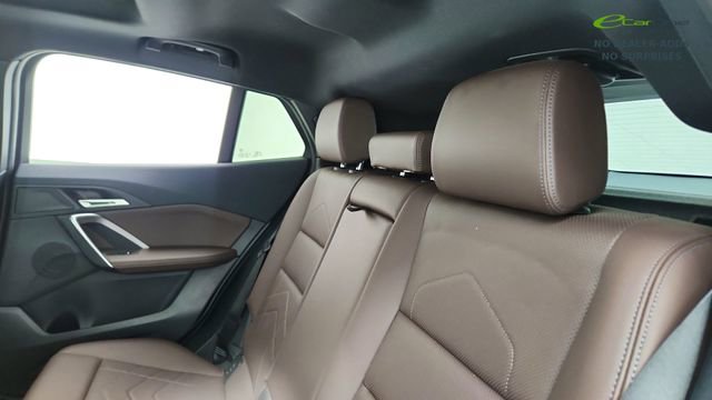 Used 2025 BMW X2 xDrive28i image 30