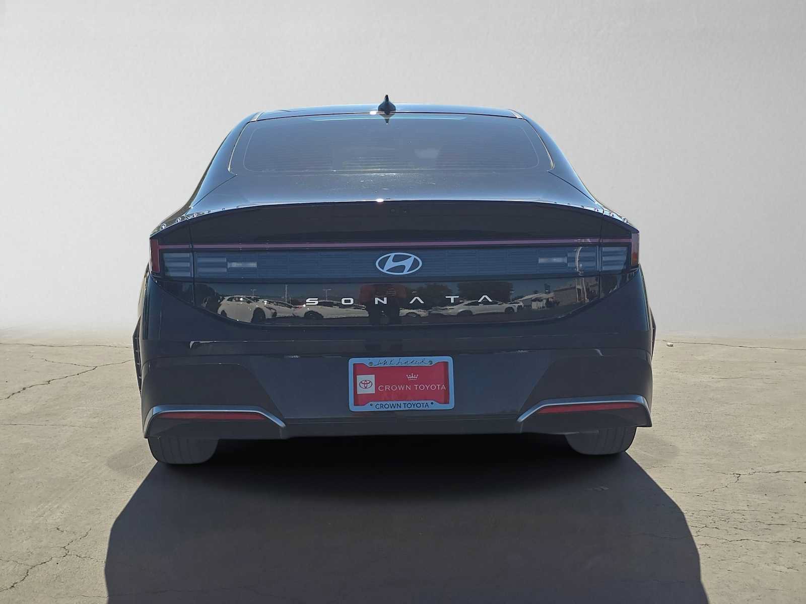 Used 2025 Hyundai Sonata SEL FWD image 4