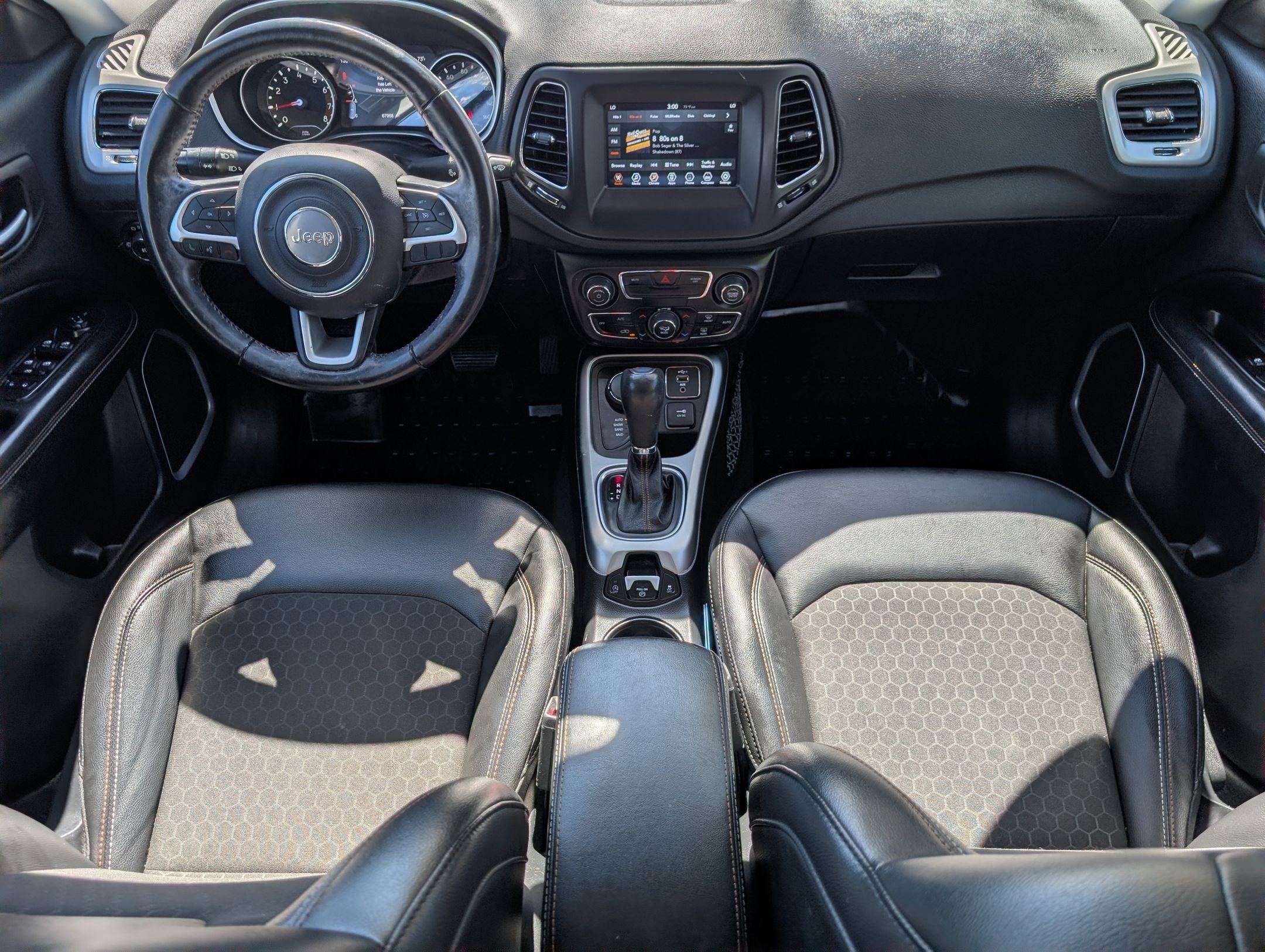 Used 2020 Jeep Compass Latitude w/ Popular Equipment Group AWD/4WD image 24