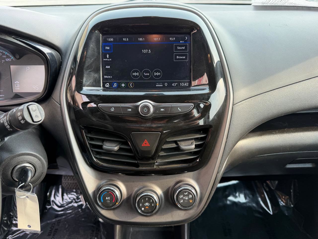 Used 2021 Chevrolet Spark LS image 25