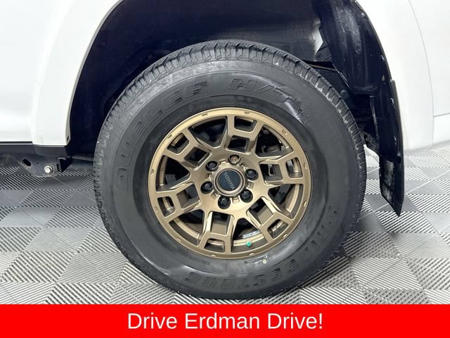 Certified 2023 Toyota 4Runner 40th Anniversary SE AWD/4WD image 4