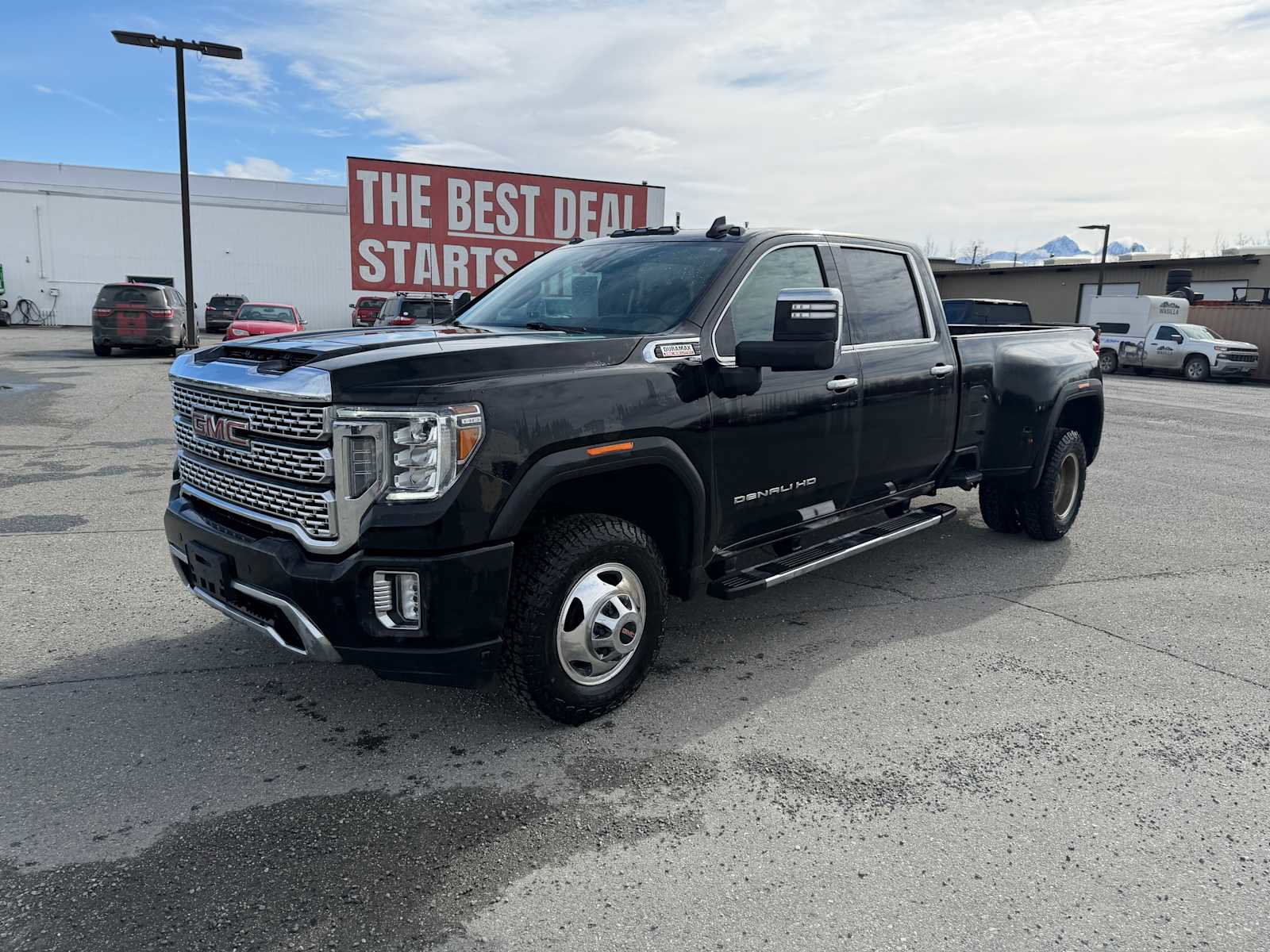 Used 2021 GMC Sierra 3500 Denali w/ Denali Ultimate Package image 3