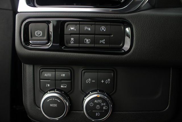 New 2026 GMC Yukon XL Denali w/ Sun & Power Step Package image 9