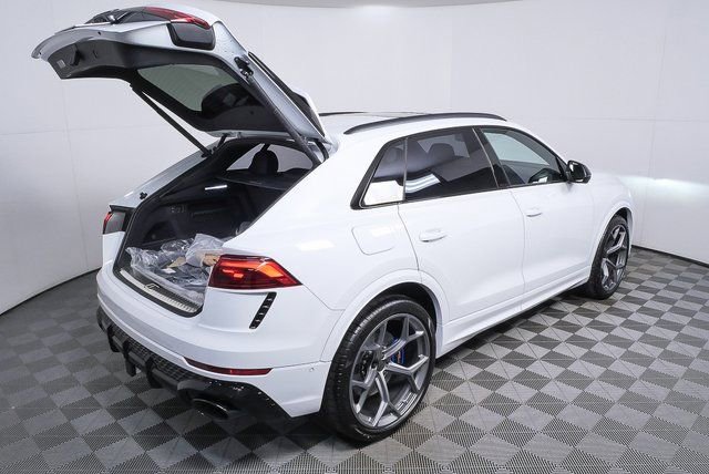 New 2026 Audi RS Q8 performance image 27