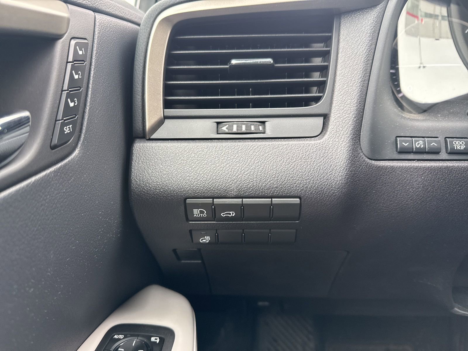 Used 2020 Lexus RX 350 AWD w/ Premium Package image 26