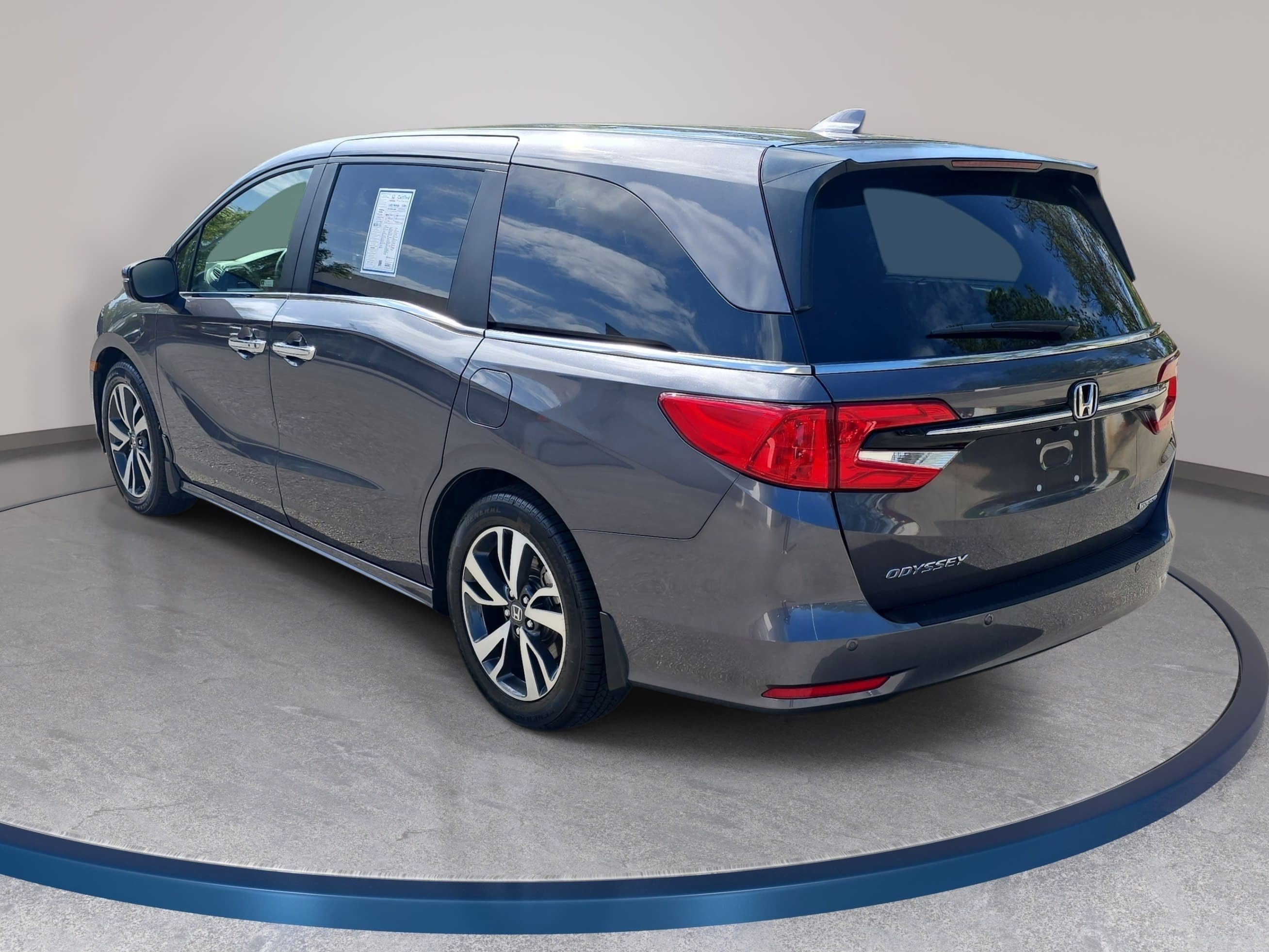 Used 2023 Honda Odyssey Touring image 6