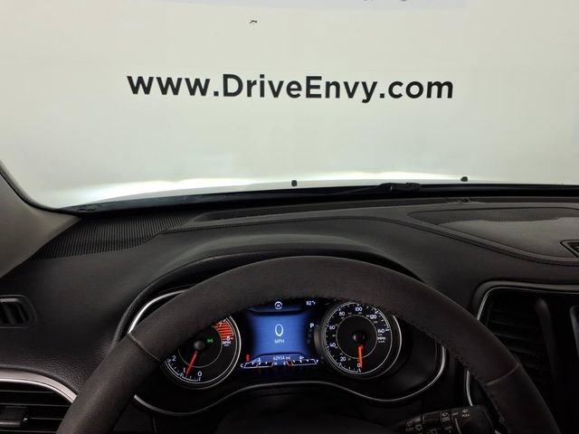 Used 2021 Jeep Cherokee Latitude Lux w/ Comfort/Convenience Group AWD/4WD image 23