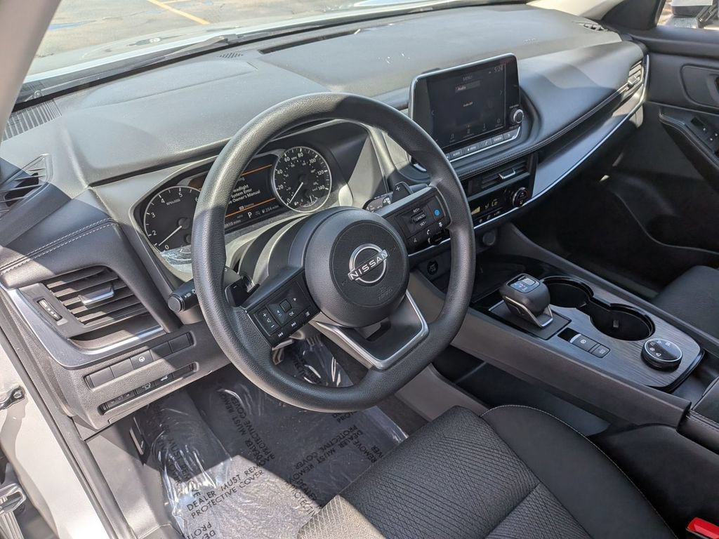 Used 2024 Nissan Rogue SV AWD/4WD image 15