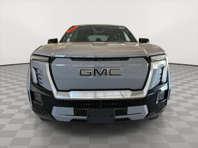 Used 2024 GMC Sierra EV Denali image 8