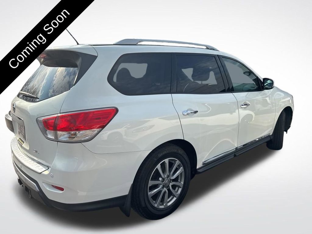 Used 2014 Nissan Pathfinder SL w/ SL Tech Package image 4