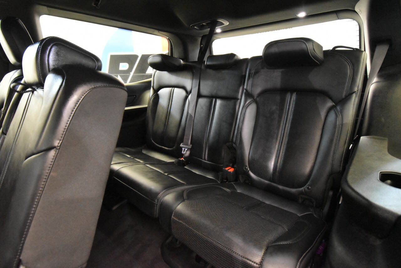 Used 2022 Jeep Wagoneer Series II AWD/4WD image 16