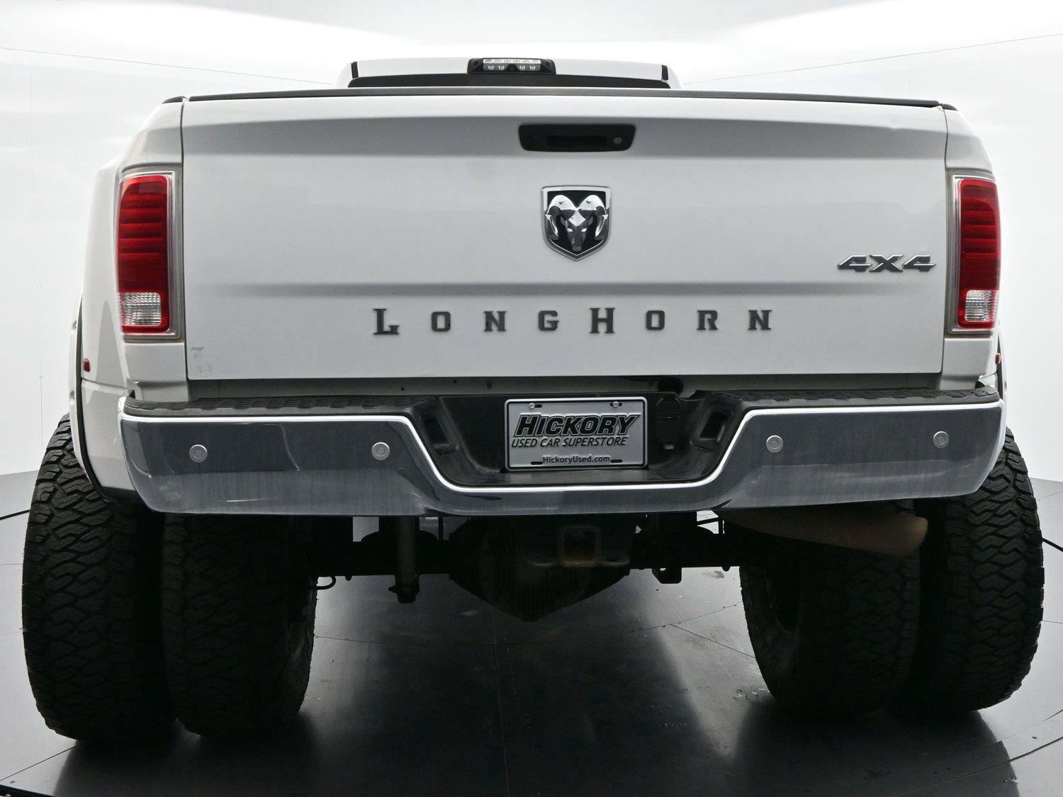 Used 2018 RAM 3500 Laramie Longhorn w/ Longhorn Southfork Package AWD/4WD image 6