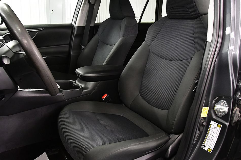 Used 2023 Toyota RAV4 LE AWD/4WD image 24