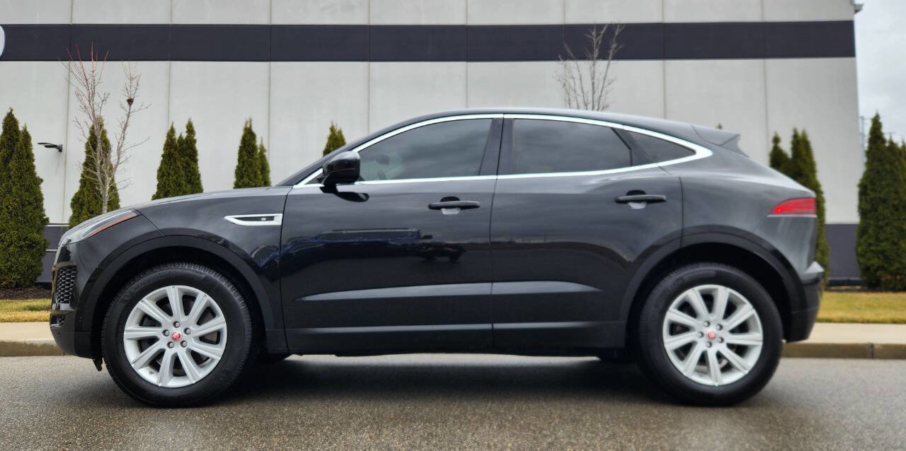 Used 2018 Jaguar E-PACE S image 2