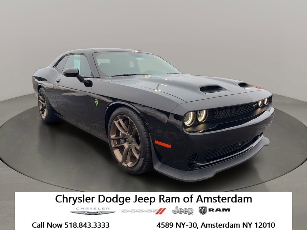 Used 2023 Dodge Challenger SRT Hellcat image 1