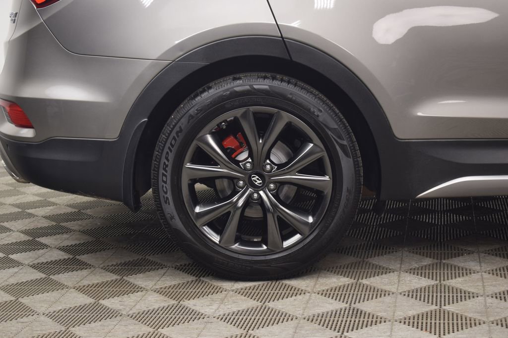 Used 2017 Hyundai Santa Fe Sport w/ 2.0T Ultimate Tech Package 05 image 32