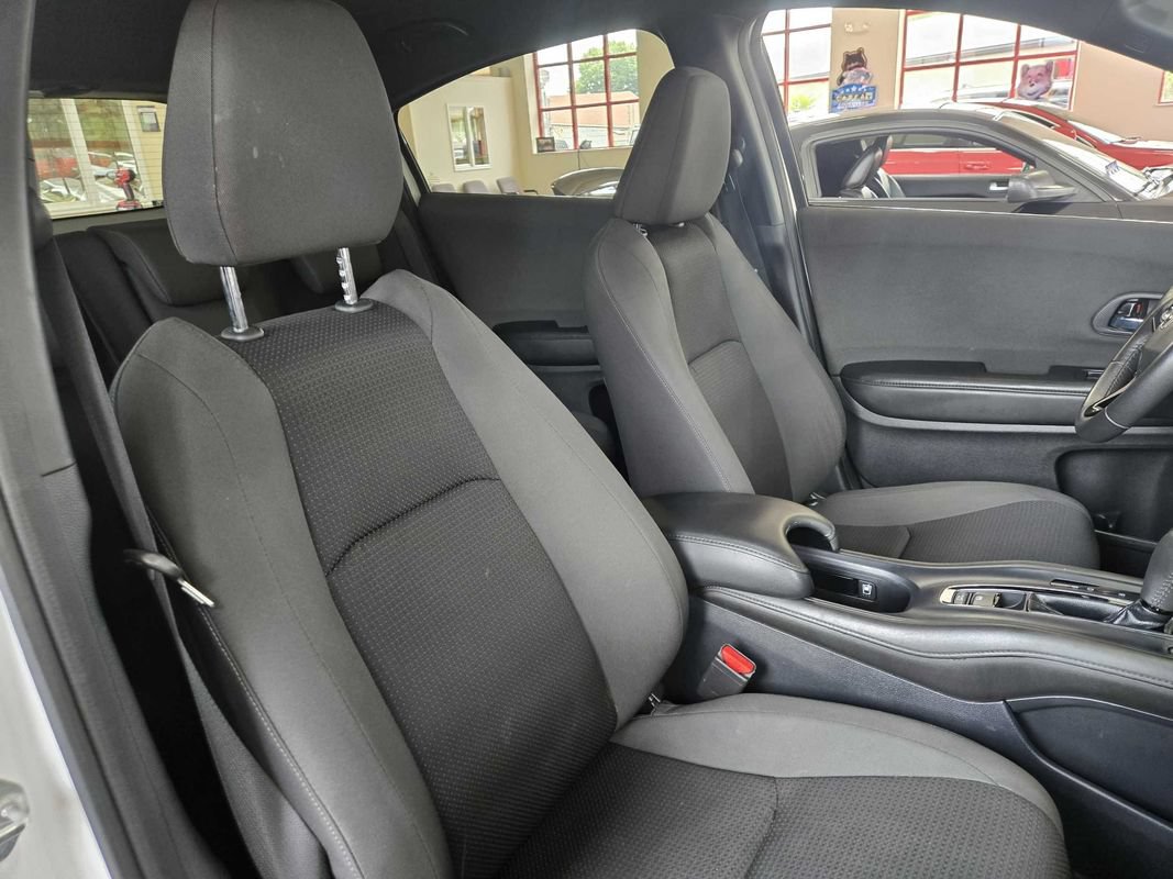 Used 2022 Honda HR-V Sport image 23