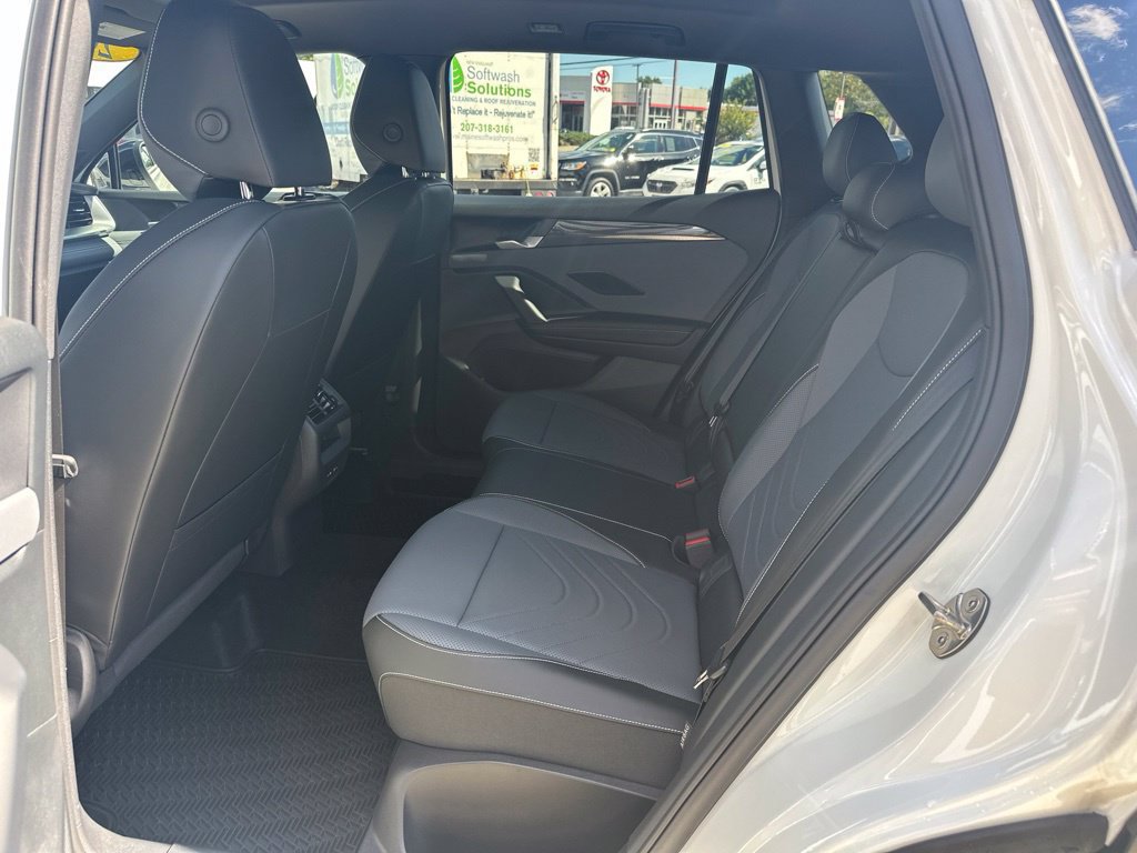 Used 2026 Volkswagen Tiguan SE R-Line AWD/4WD image 30