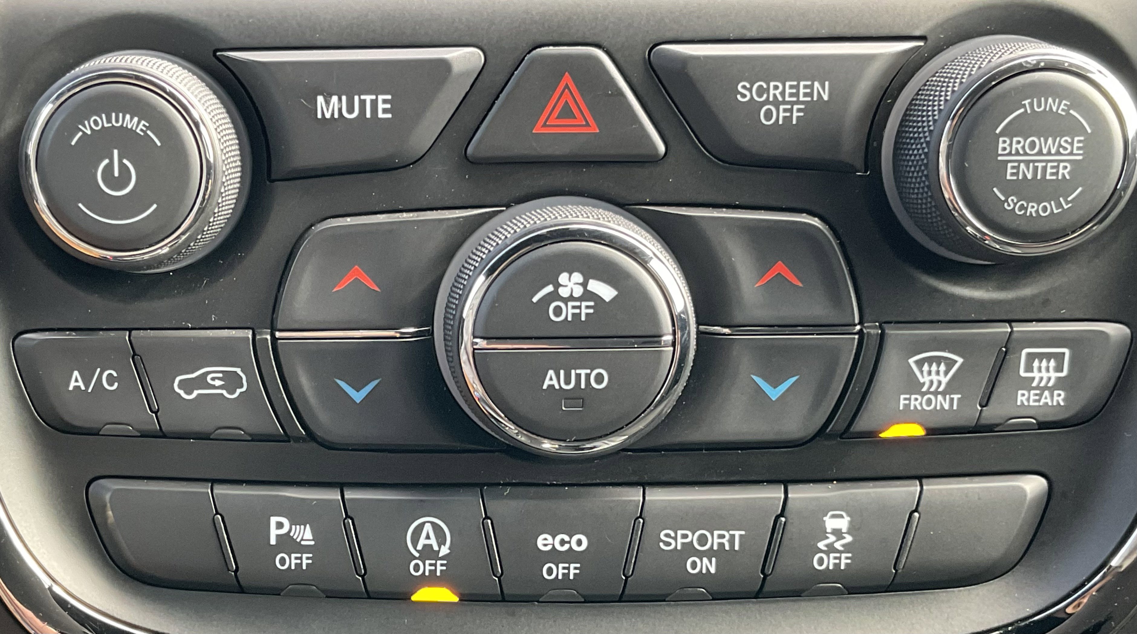 Used 2020 Dodge Durango GT w/ Blacktop Package image 16