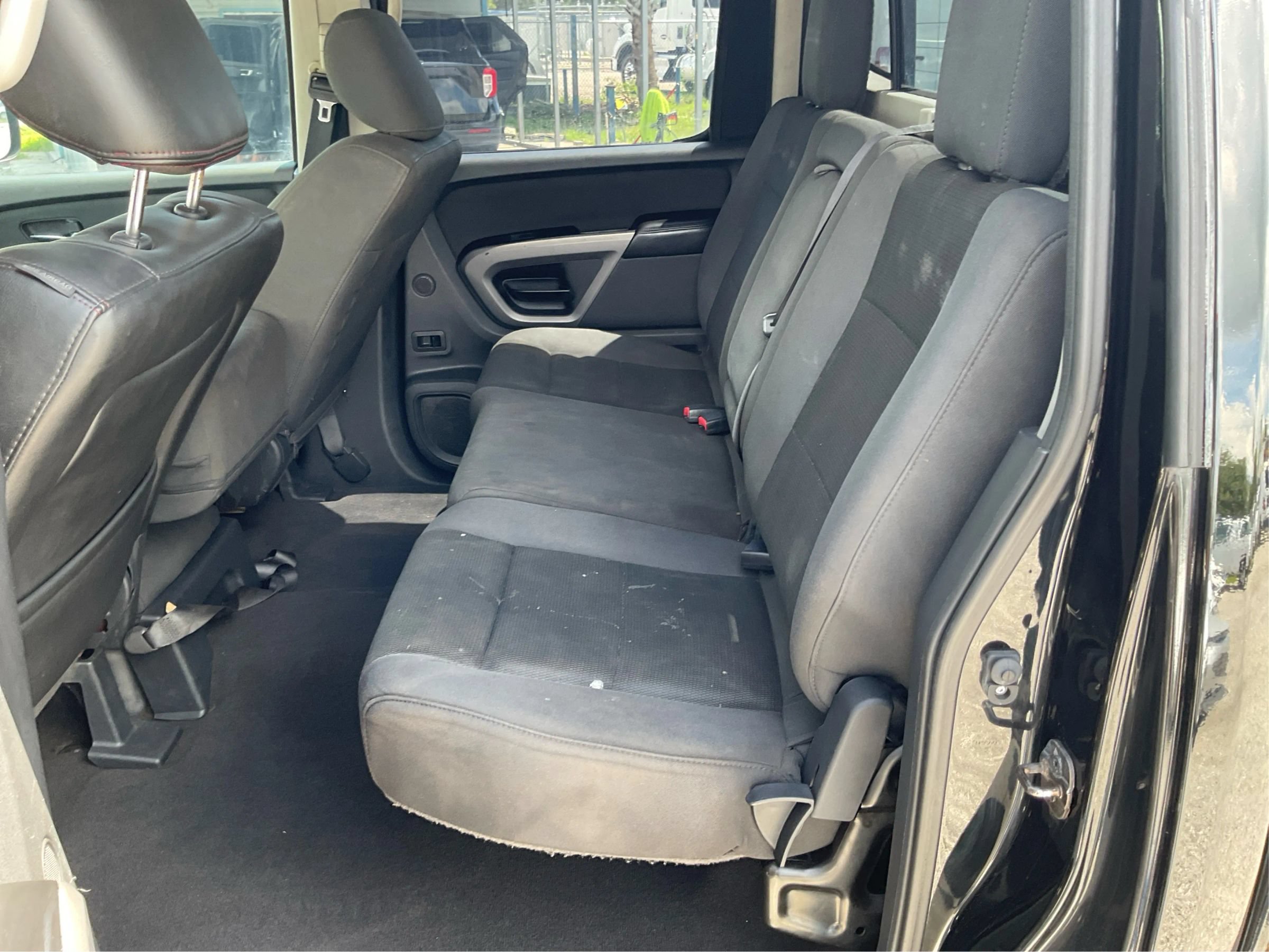 Used 2015 Nissan Titan S w/ S Popular Equipment Package RWD image 10