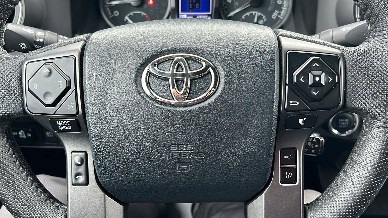 Used 2020 Toyota Tacoma TRD Sport image 28