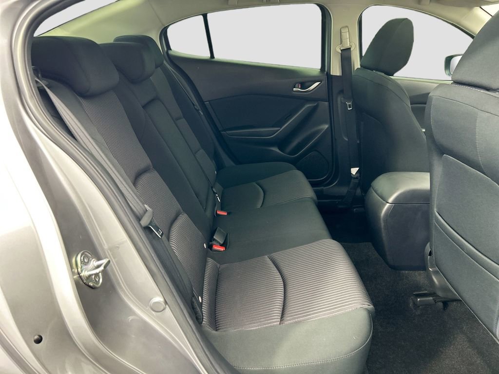 Used 2016 MAZDA MAZDA3 i Touring image 20