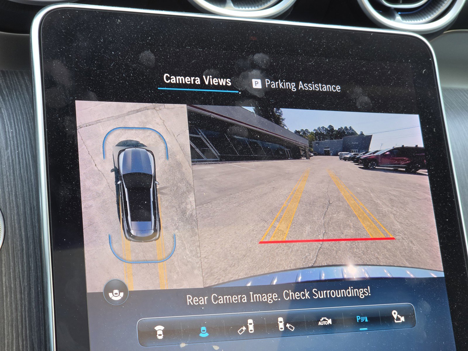 Used 2023 Mercedes-Benz GLC 300 4MATIC image 25