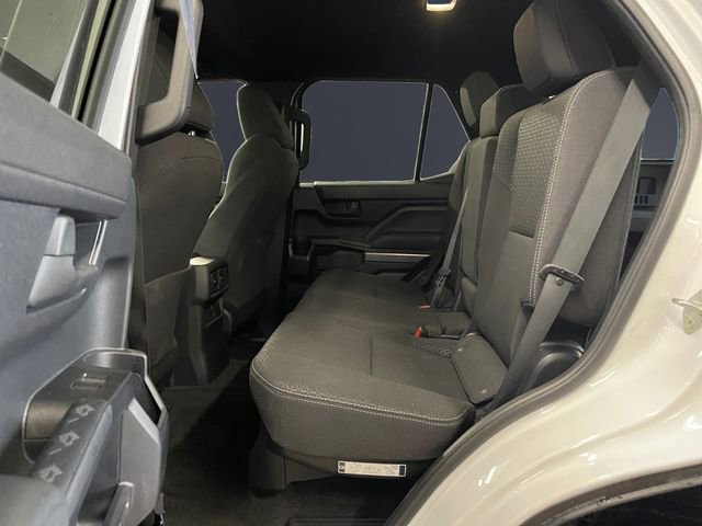 Used 2025 Toyota 4Runner SR5 AWD/4WD image 13