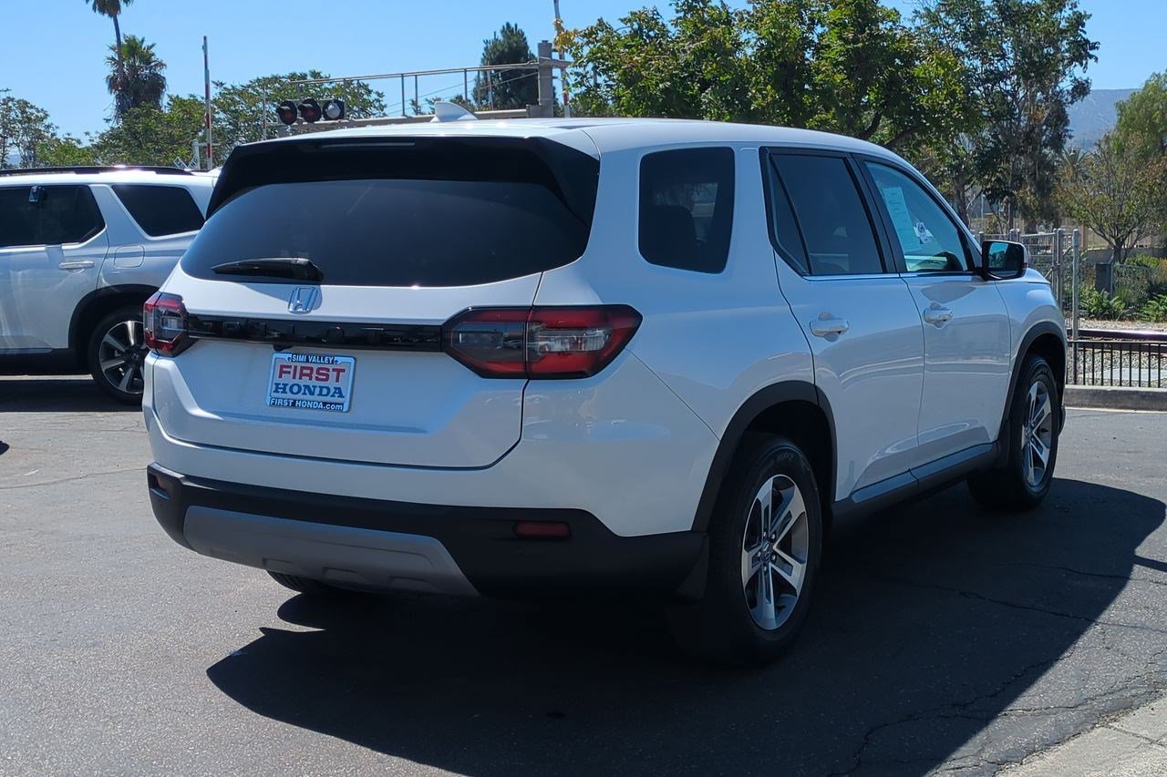 Certified 2023 Honda Pilot EX-L image 6