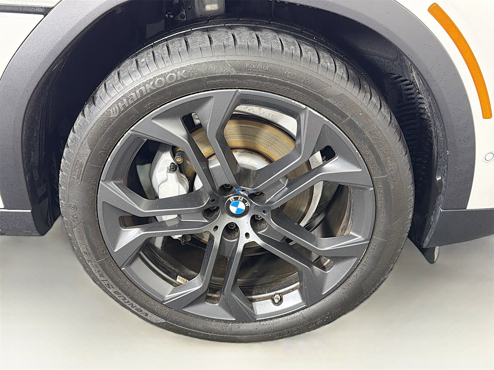 Used 2023 BMW X6 xDrive40i w/ Premium Package image 35