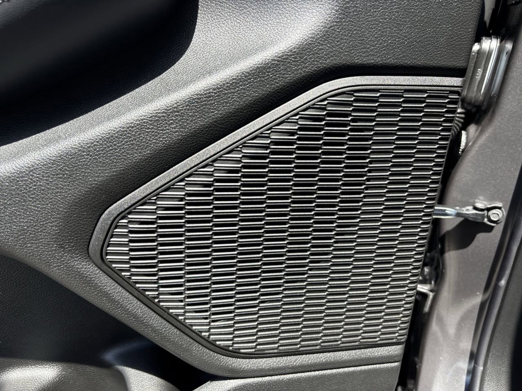 New 2025 Jeep Grand Cherokee Laredo X w/ Luxury Tech Group I image 18