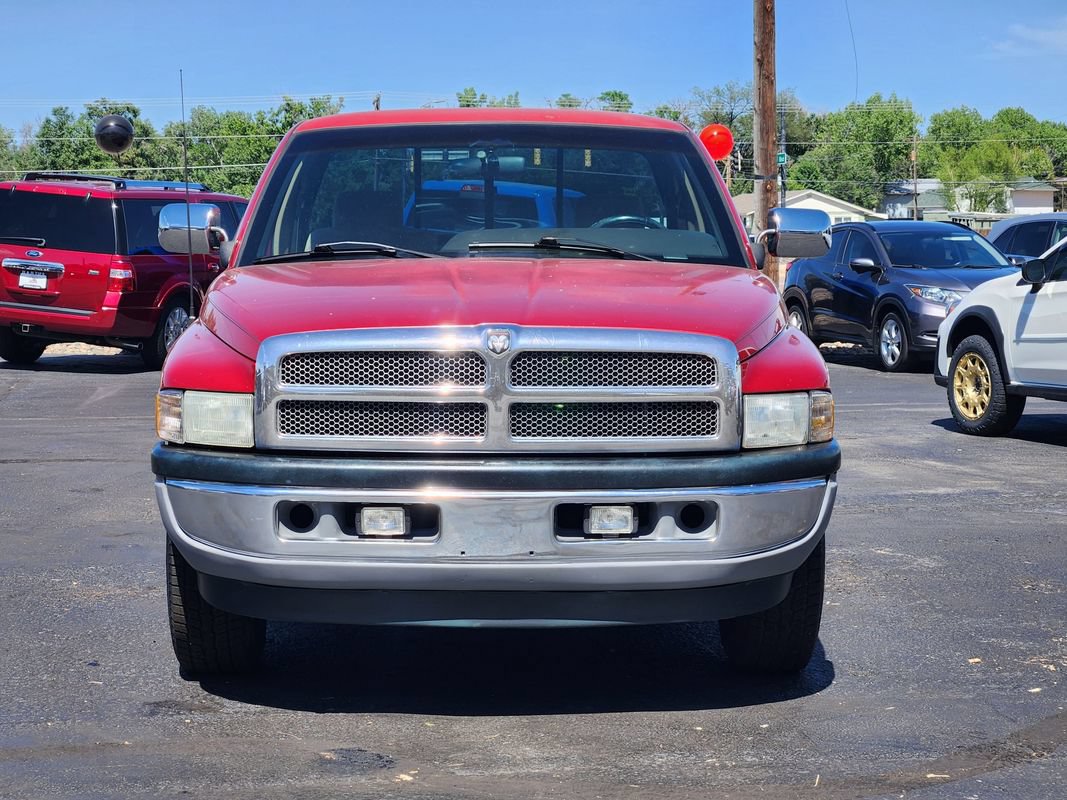 Used 1997 Dodge Ram 1500 Truck 2WD Club Cab image 4
