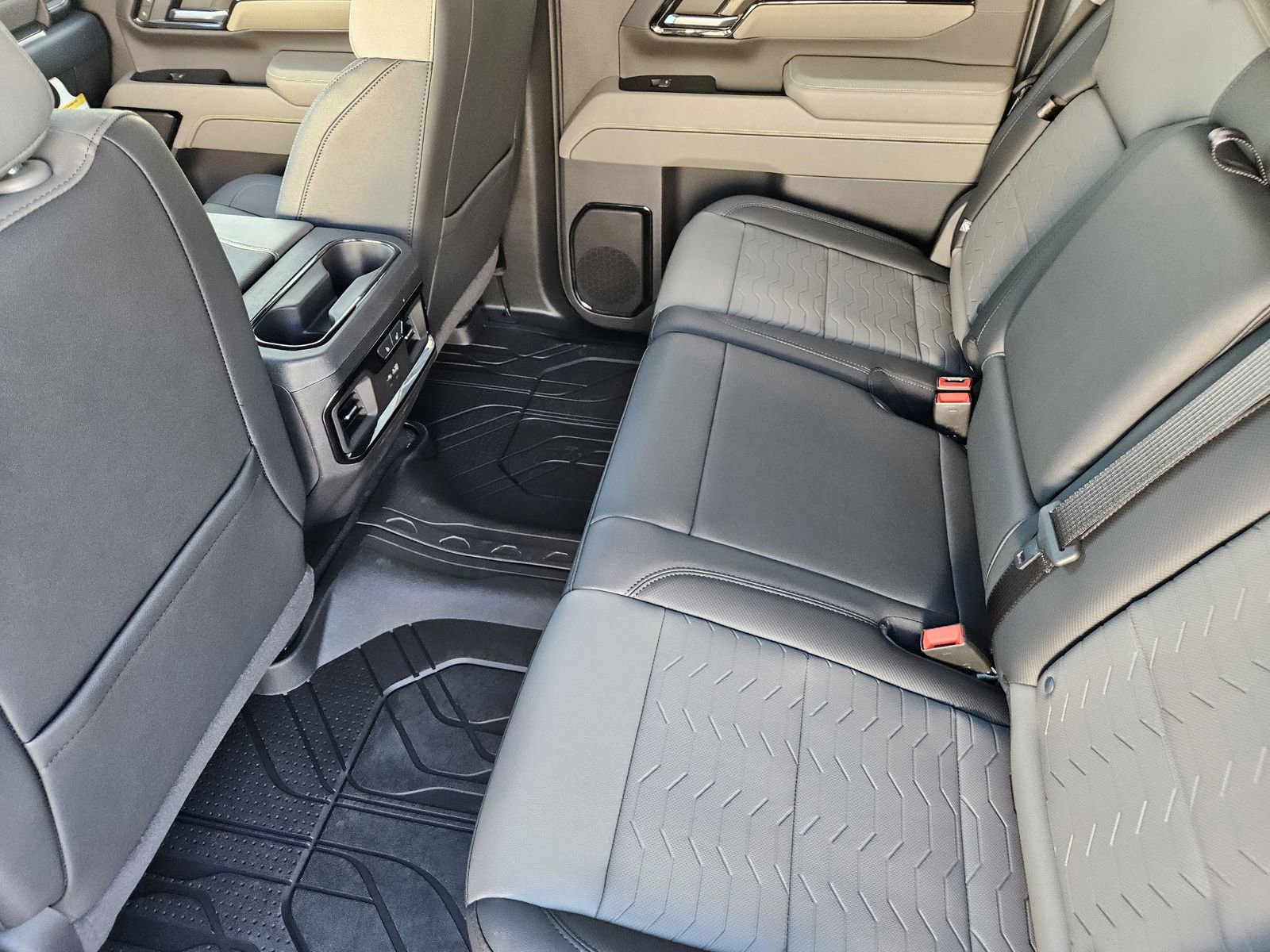 New 2026 Chevrolet Silverado 2500 ZR2 AWD/4WD image 28