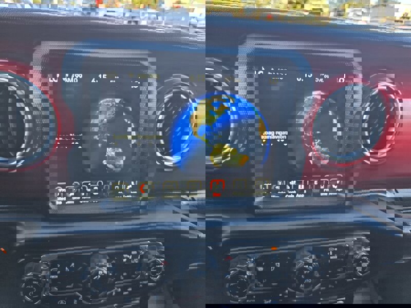 Used 2020 Jeep Gladiator Rubicon w/ Uconnect 4C Nav & Sound Group image 46