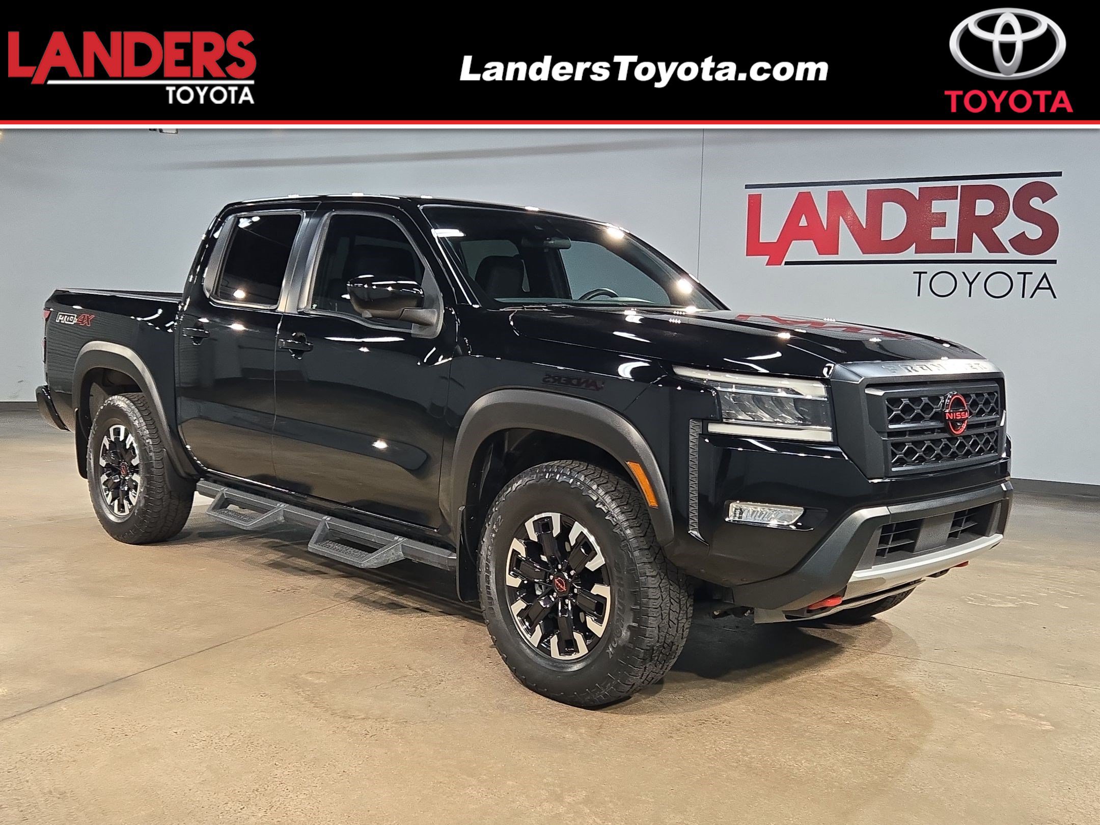 Used 2023 Nissan Frontier PRO-4X w/ Pro Convenience Package AWD/4WD image 1