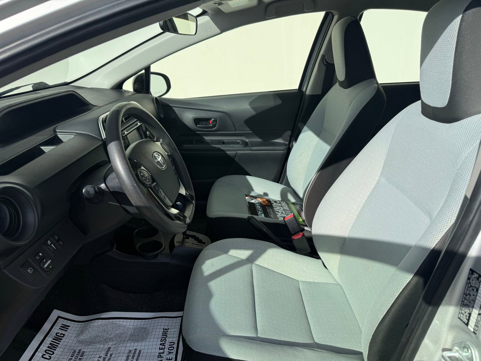 Used 2018 Toyota Prius C One w/ Carpet Mat Package image 10