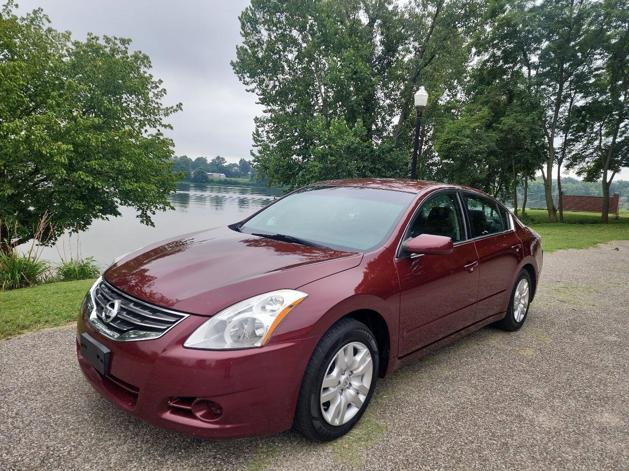 Used 2012 Nissan Altima 2.5 S image 1