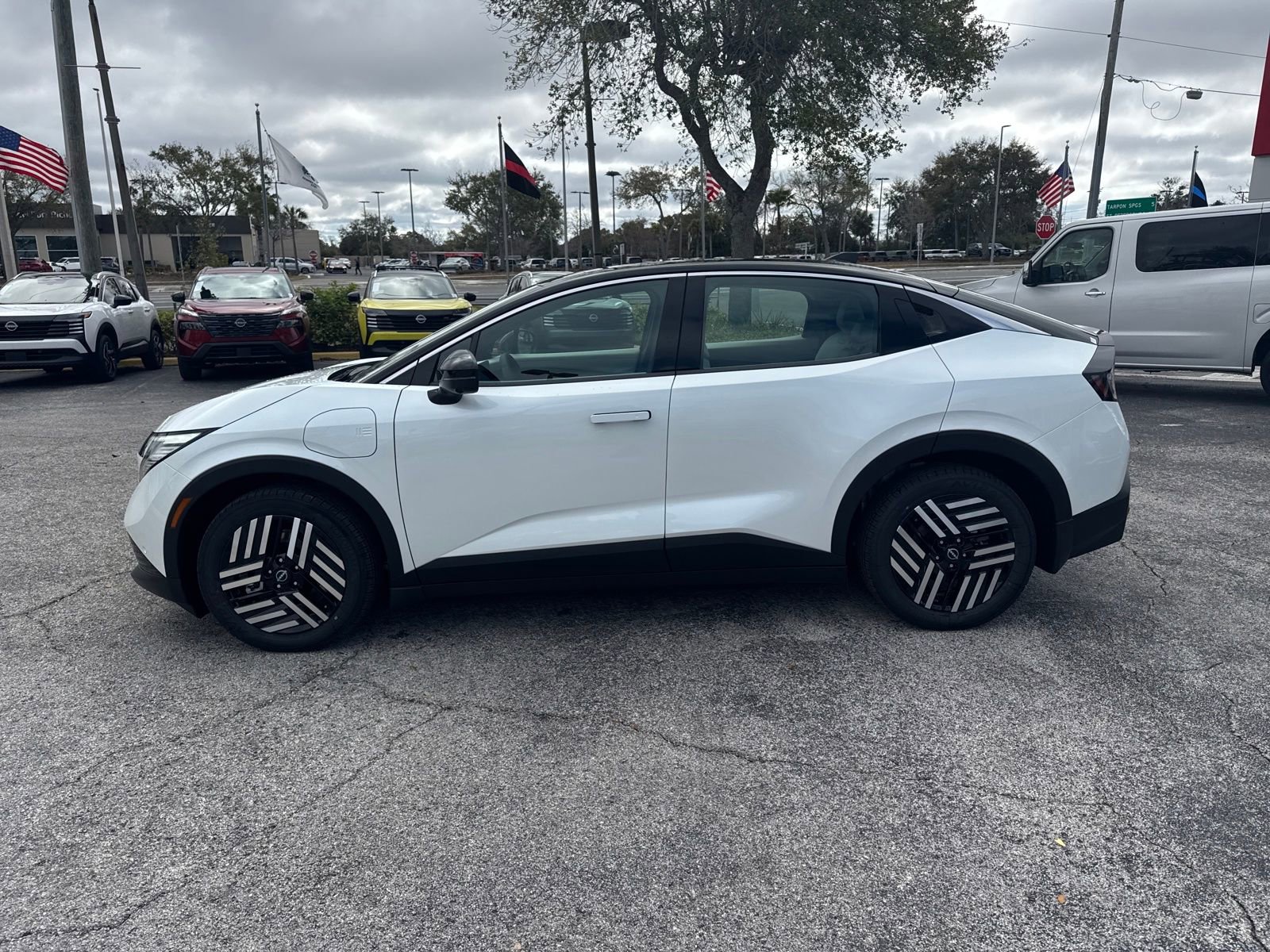 New 2026 Nissan Leaf SV+ image 9